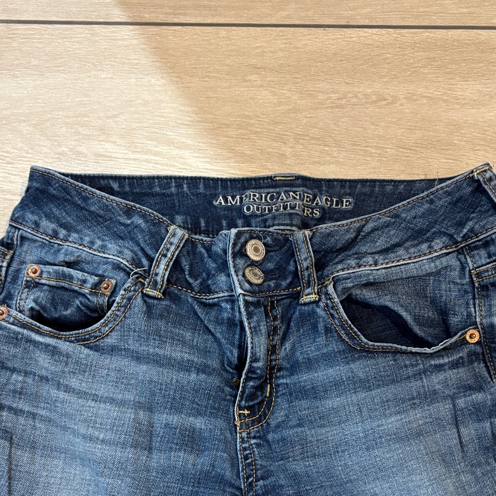 American Eagle Outfitters Classic Blue Jeans